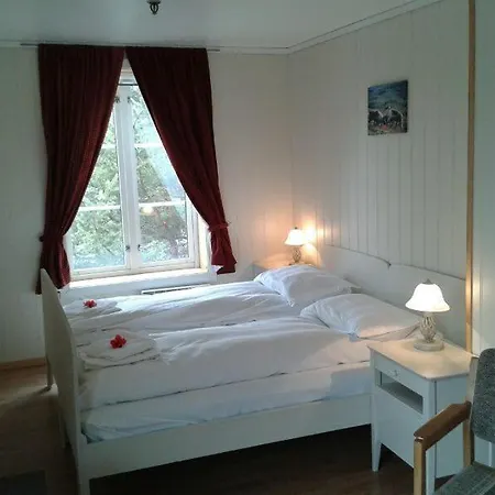 Pollfoss Gjestehus & 3*