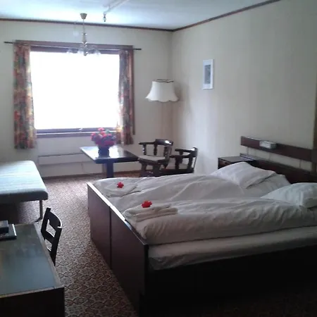 Hotel Pollfoss Gjestehus &